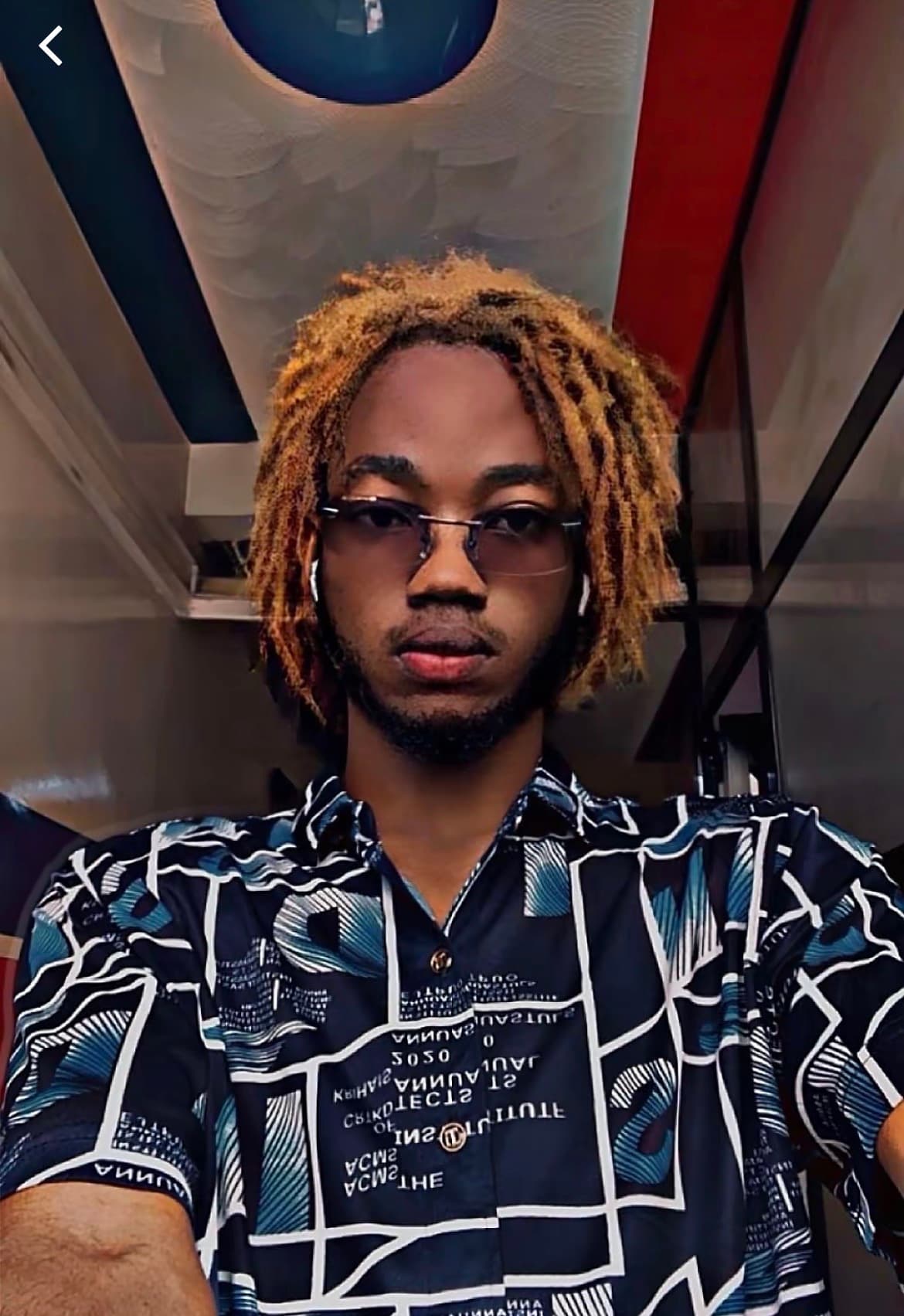 Alejandro Kundrah - CEO